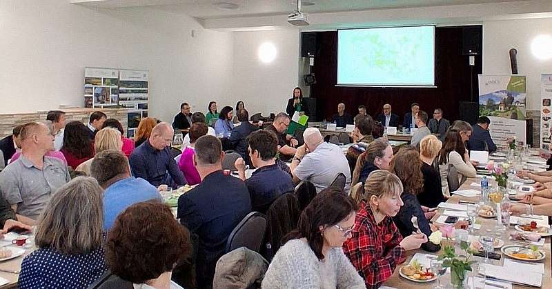 Ministr školství Mikuláš Bek navštívil Pardubický kraj